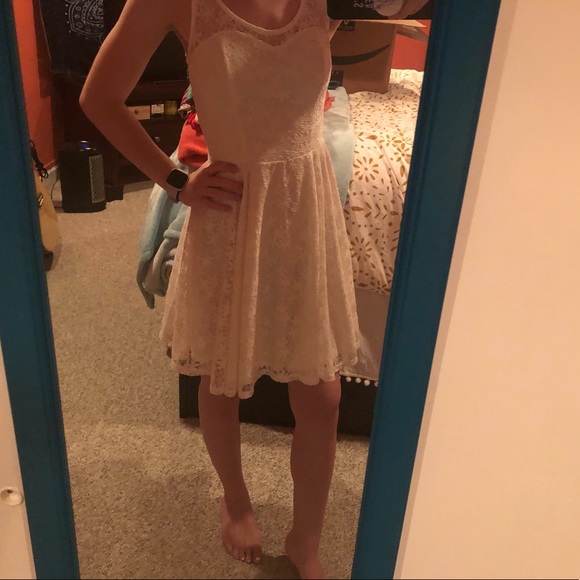 Ivory Laced Dress - Picture 1 of 4